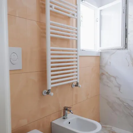 Ore Luxury * Lecce